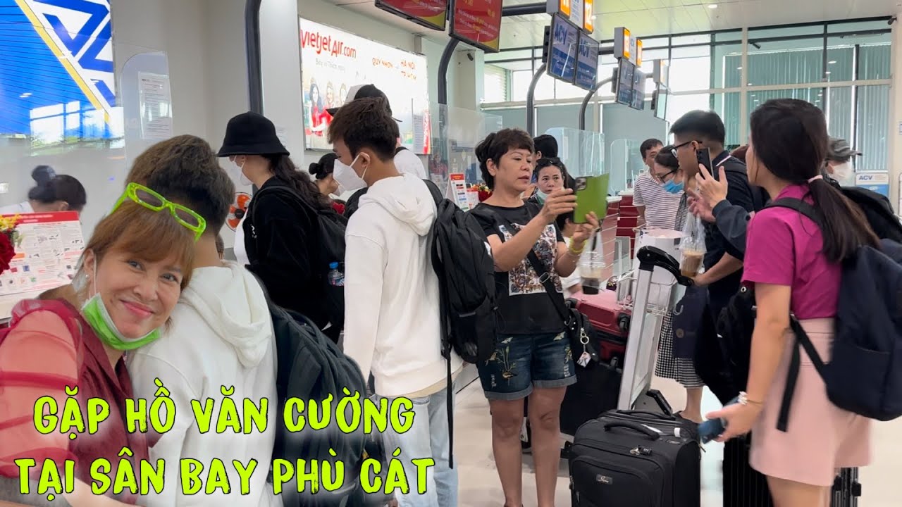 Gặp Hồ Văn Cường Tại Sân Bay Phù Cát Bay Ra Show Hà Nội