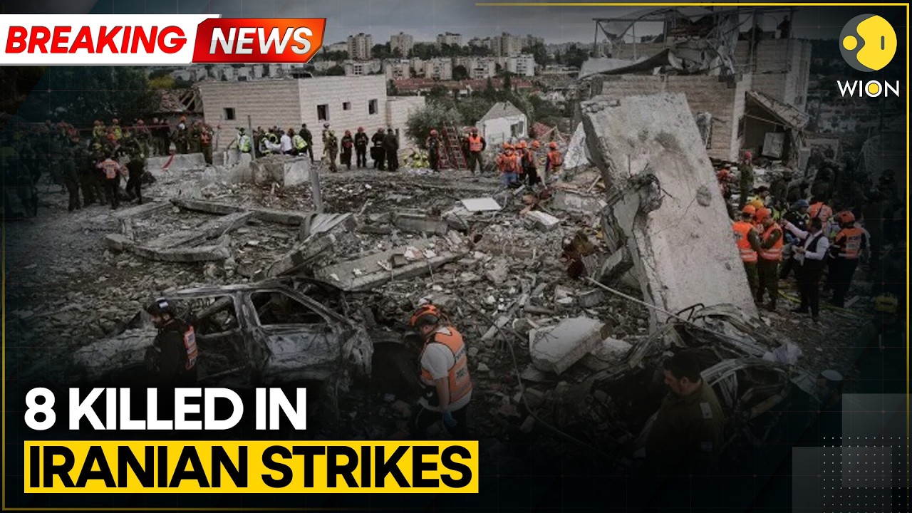 Iran Strikes Israel: Iran Strikes Israel:  Iran Launches Fierce Strikes on Central Israel Again