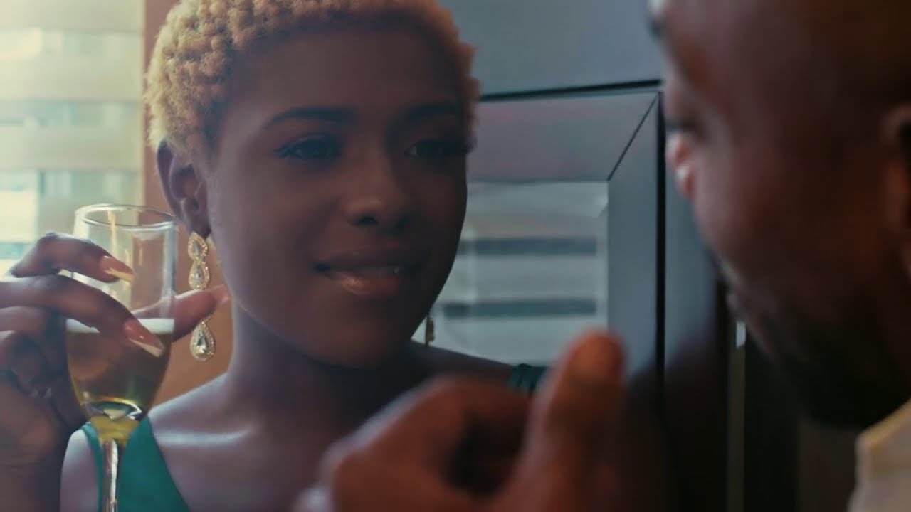 TROUBLEBOY HITMAKER - SEXY CHOCOLAT (Official Video)