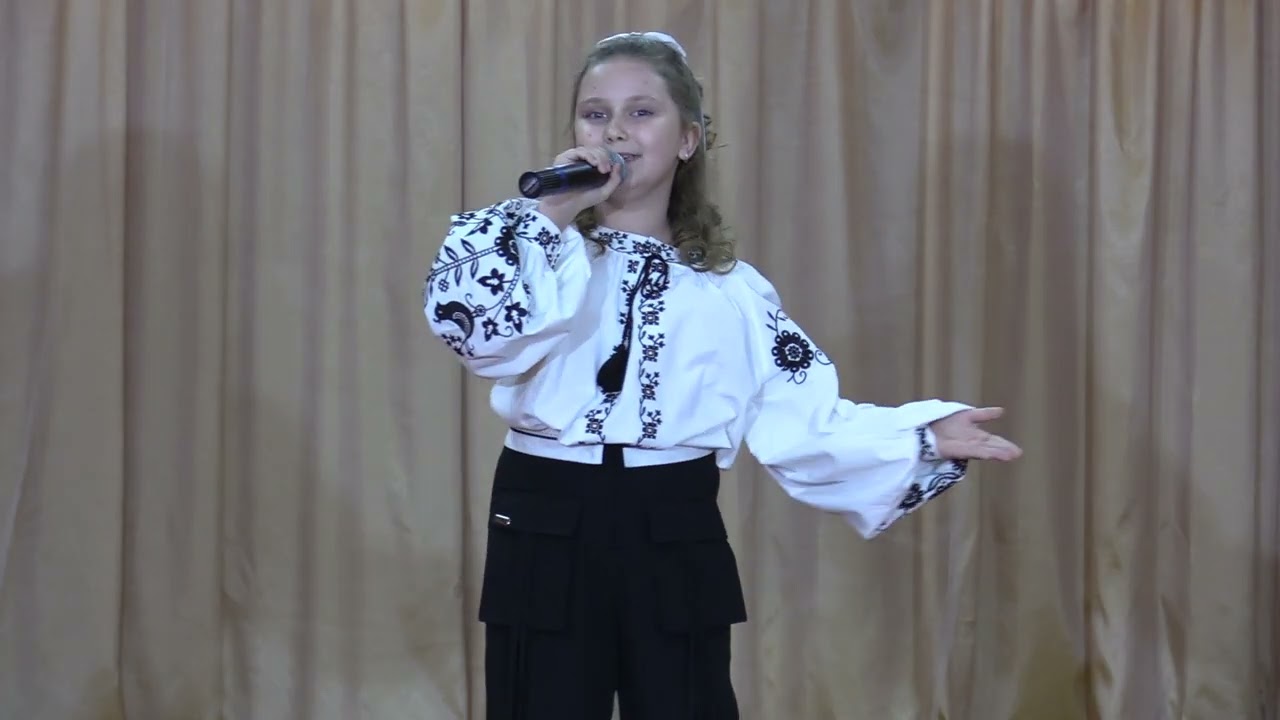 Сіротіна Олександра, 8 років 