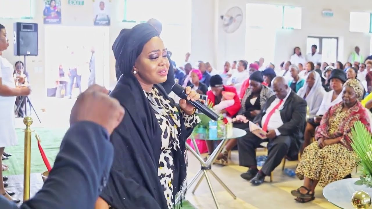 Dr Winnie Mashaba at Relebongile & Lethlotlo Morapane Funeral Service #TzaneenFuneral