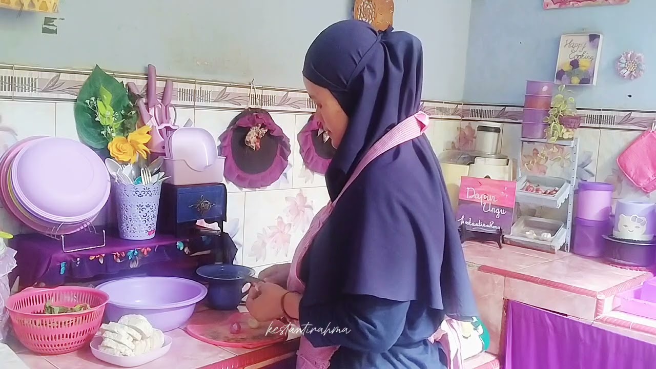 Masak sayur asem lanjut bersihkan dapur#homeliving #dapursederhana #dapurungu #bersihbersihrumah 