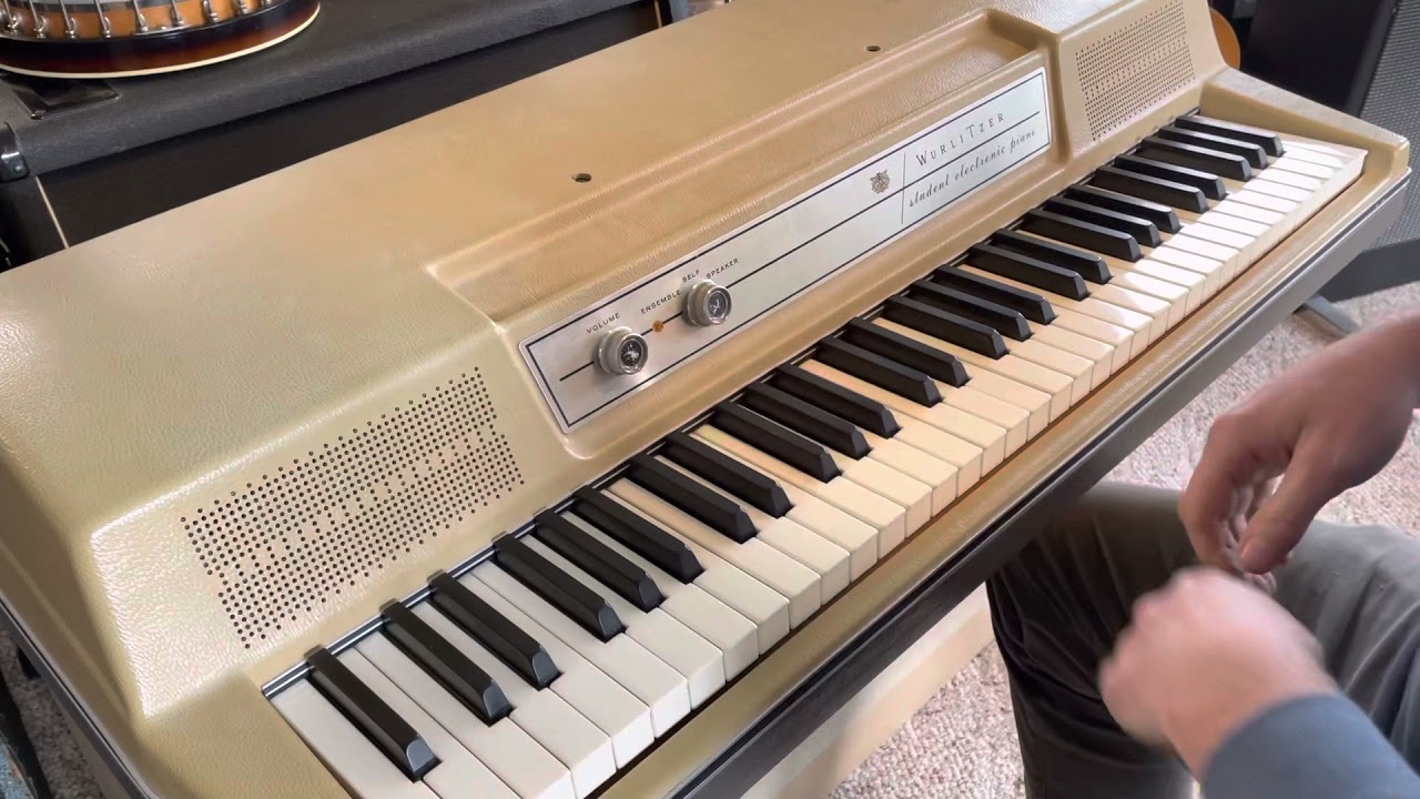 Wurlitzer 206a with vibrato