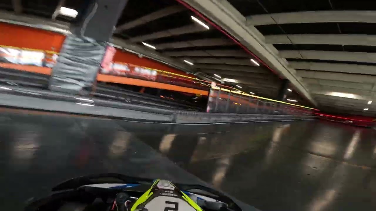 Karting El&eacute;ctrico Oasiz Madrid | 26,942 | Jon del Valle | 4K