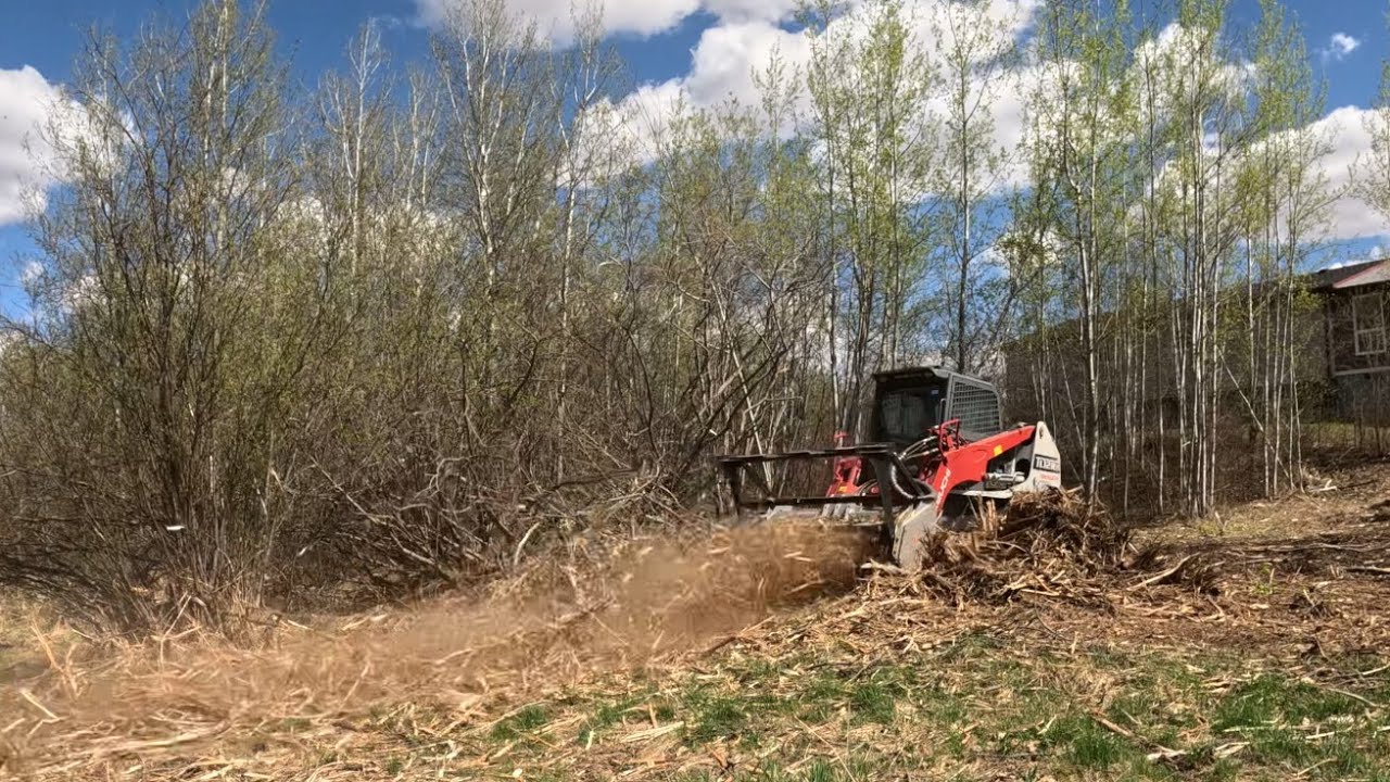 18 Minutes of Pure Mulching Action with Takeuchi TL12R2.