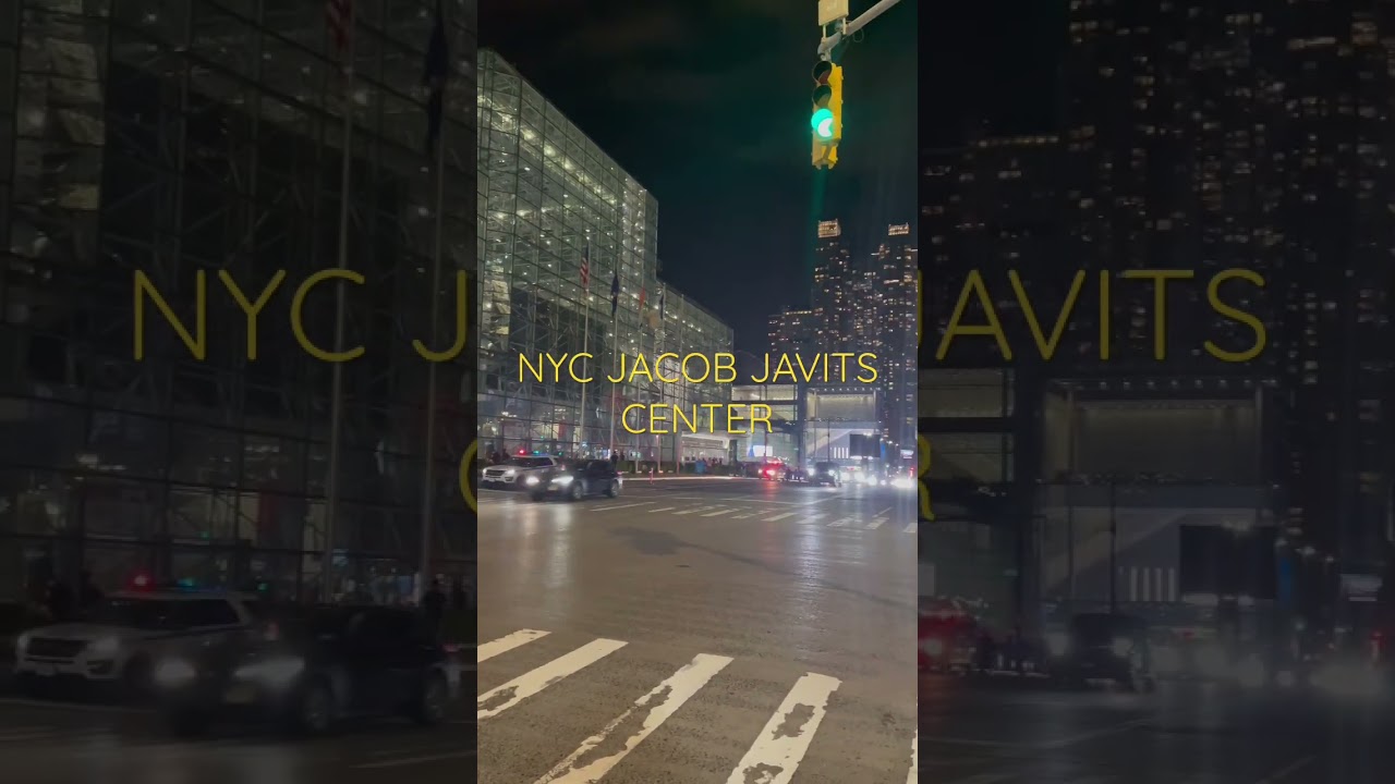 NEW YORK CITY, Jacob Javits Center, Friday October 7, 2022 8:34PM😎