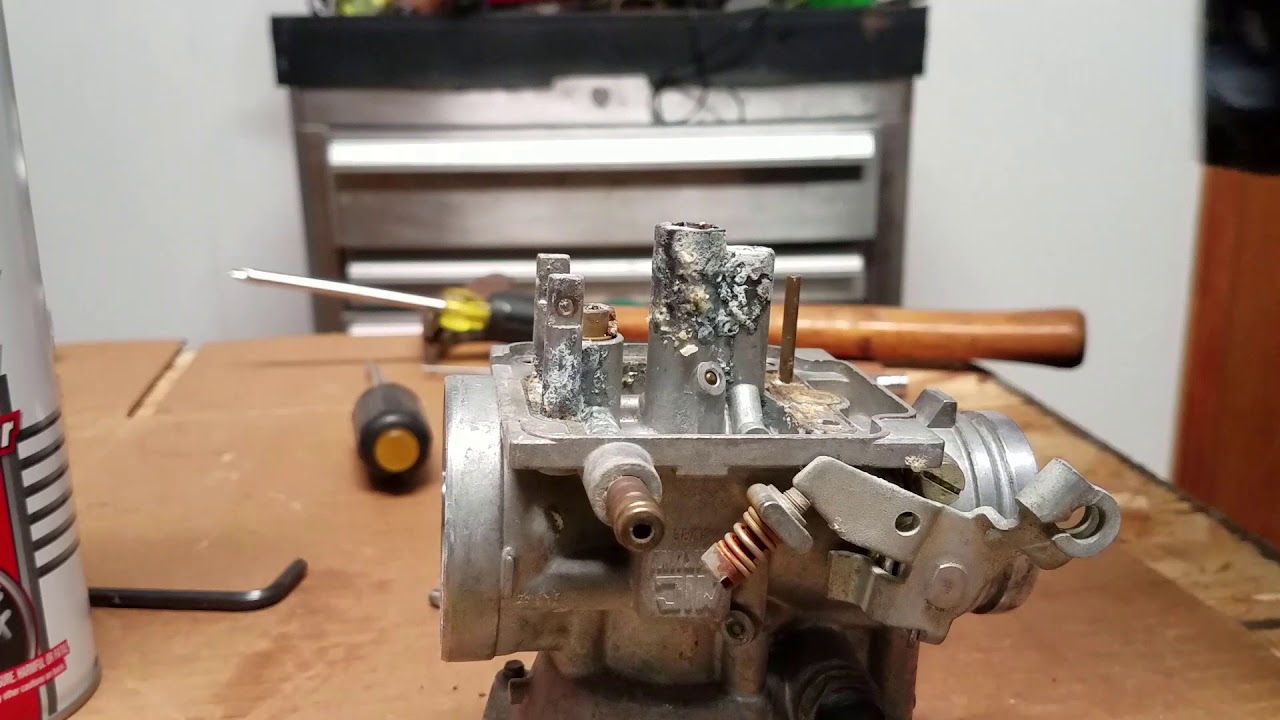 Yamaha SR250 carb cleaning