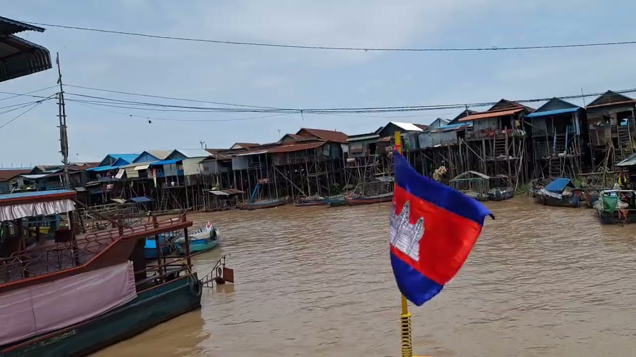 ទៅដើរលេងនៅកំពង់ភ្លុក