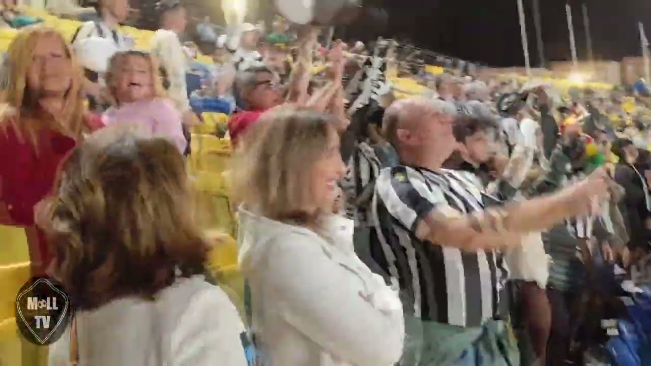 La afición albinegra en el U.D. LAS PALMAS 1-1 C.D. CASTELLÓN