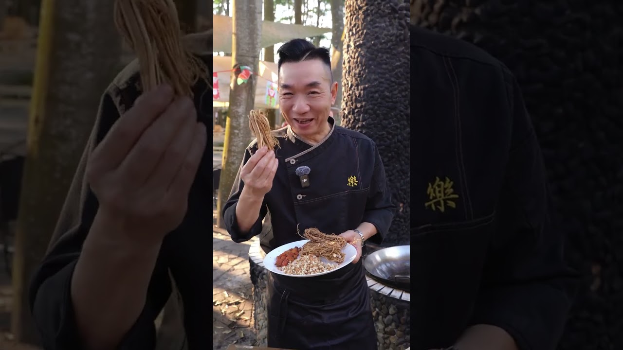 雞博士的五指毛桃鹽焗雞，從雞場到上桌看看需要多久！靚靚的鹽焗雞，我做你們吃！#五指毛桃 #鹽焗雞 #好吃不貴