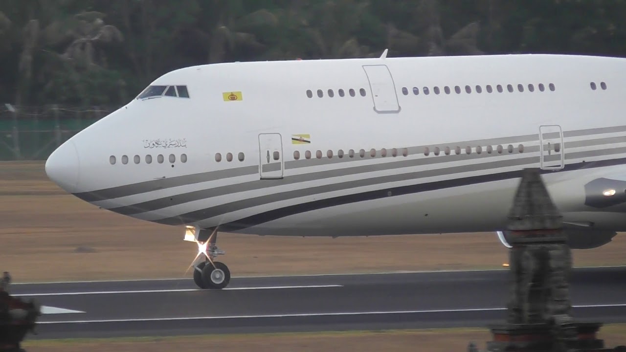SULTAN BRUNEI! Boeing 747-8 (V8-BKH) Landing At I Gusti Ngurah Rai Int'l Airport, Bali (WADD)