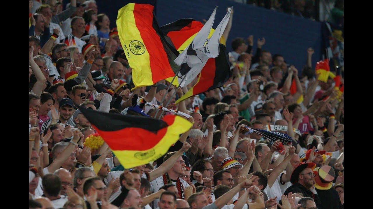 CDU will Fußball-WM 2042 nach Deutschland holen