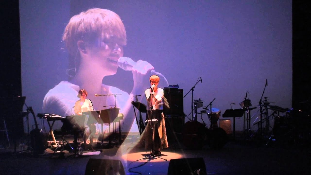 Yoyo岑寧兒 2/2 live in hk - DW (原地轉）