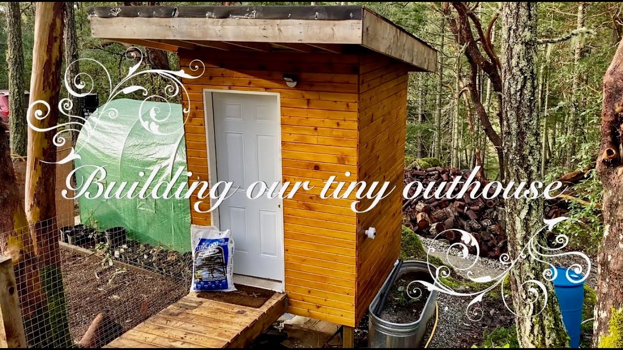 TWO BLONDES ON A BUILD STORY #4 BUILDING OUR TINY OUTHOUSE