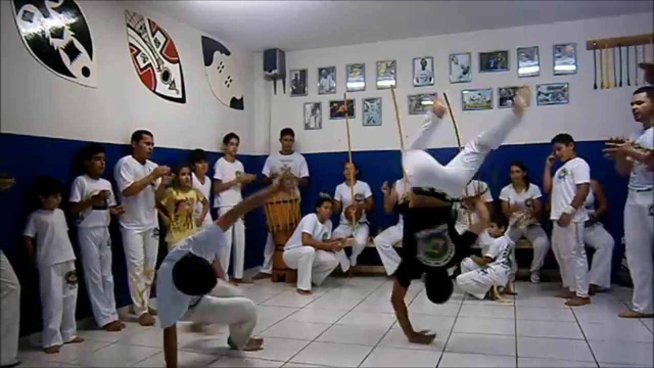 Capoeira Professor Castor CDO