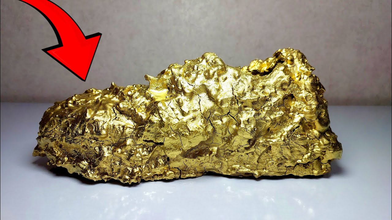 Cleaning Gold Shoes: The Most Satisfying Way to Shine DIY Golden Shoes!