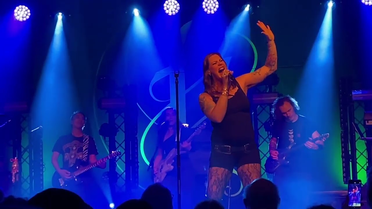 2023-05 Floor Jansen - Stuttgart