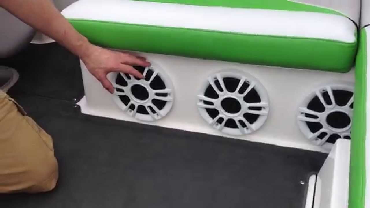 Green Moomba wakeboard boat, intense Memphis marine Stereo System