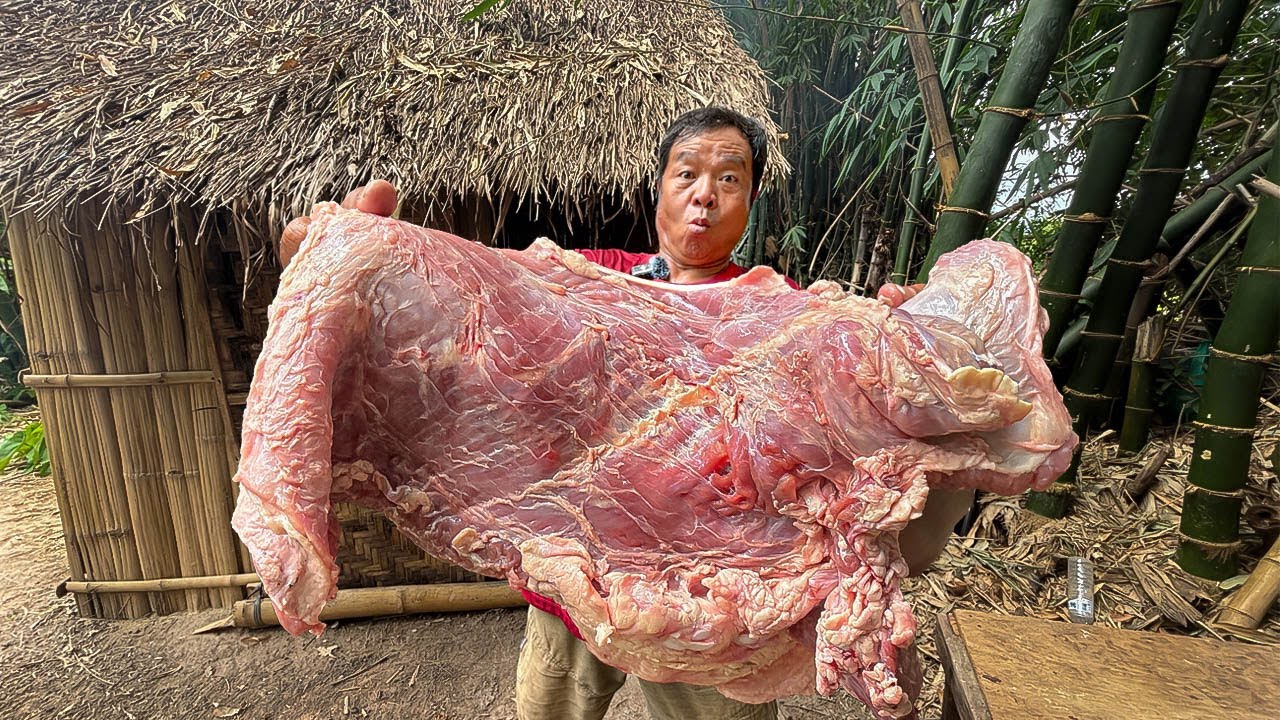 เนื้อเสือรมควัน!! ทำเสร็จ 2 เดือนที่แล้ว เพิ่งได้รมควันนี้ ทำคลิปที่ป่าไผ่