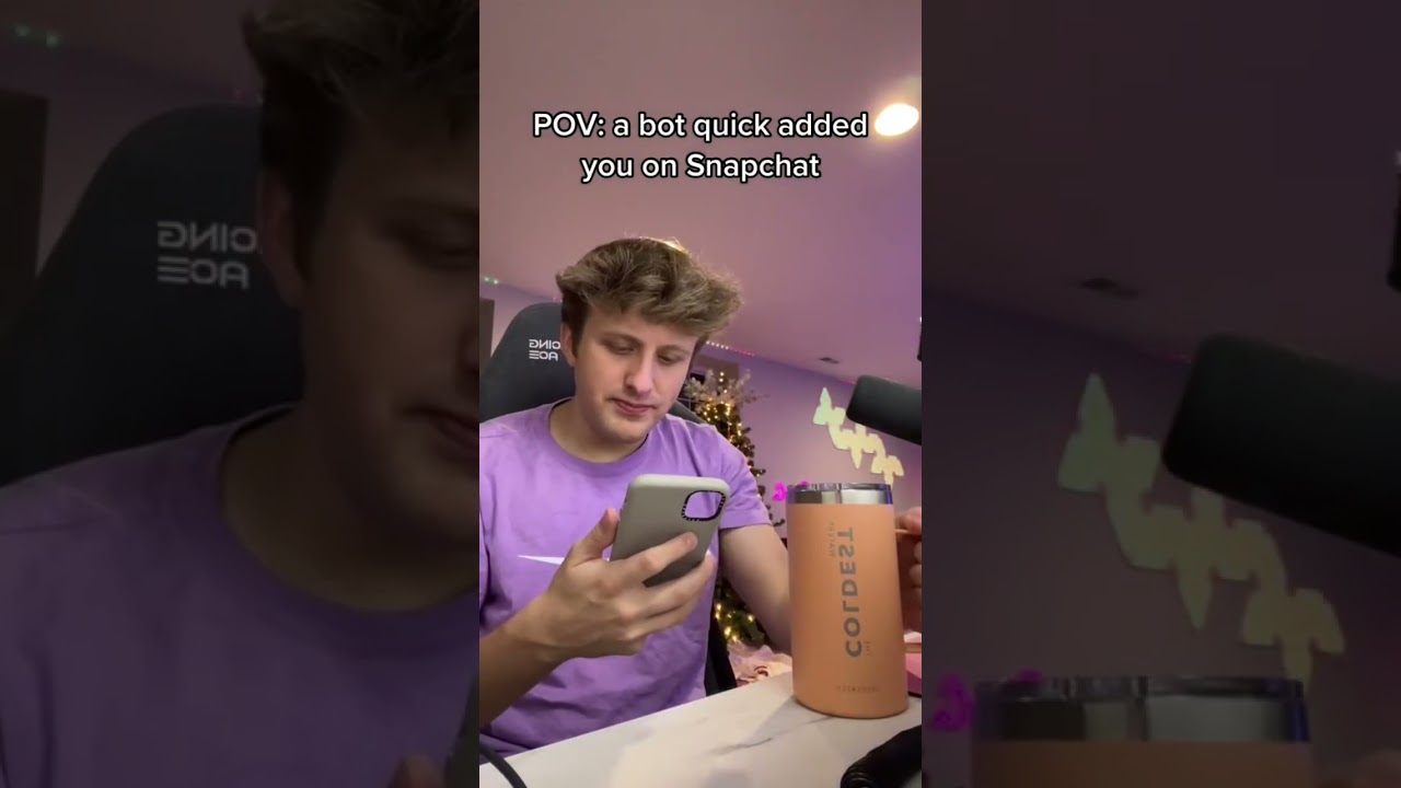 Когда бот добавляет тебя в Snapchat 😂 #шорты