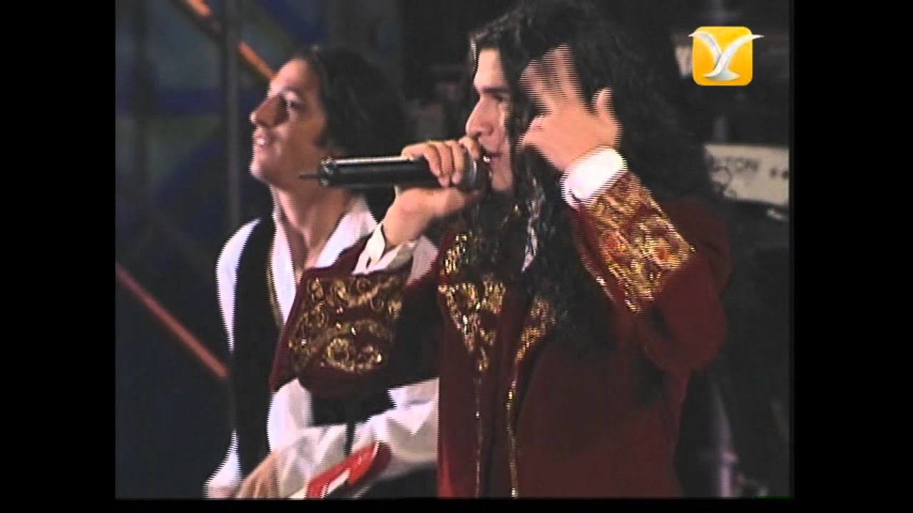 R&aacute;faga, Orgullosa, Festival de Vi&ntilde;a 2001