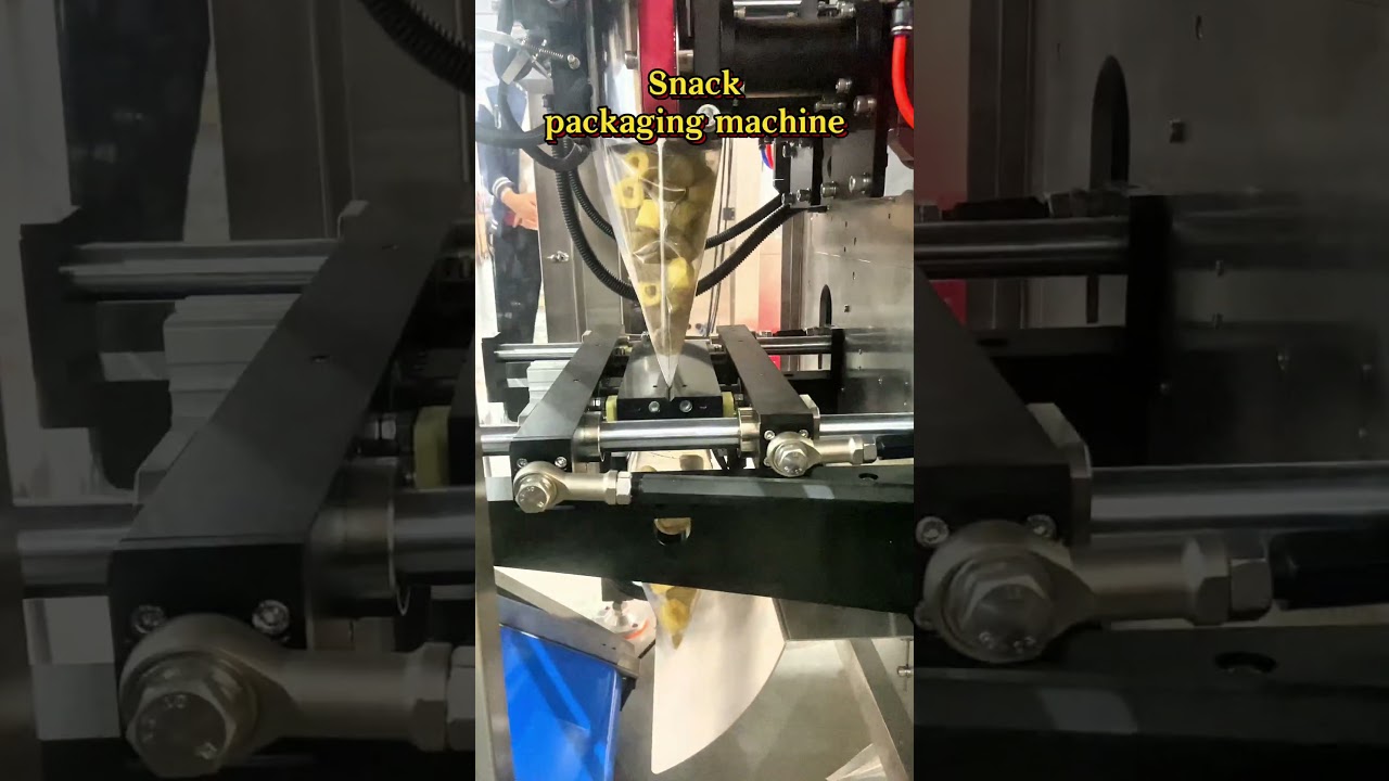 Snack packaging machine#packagingmachine #factory #snacks #foodpackaging