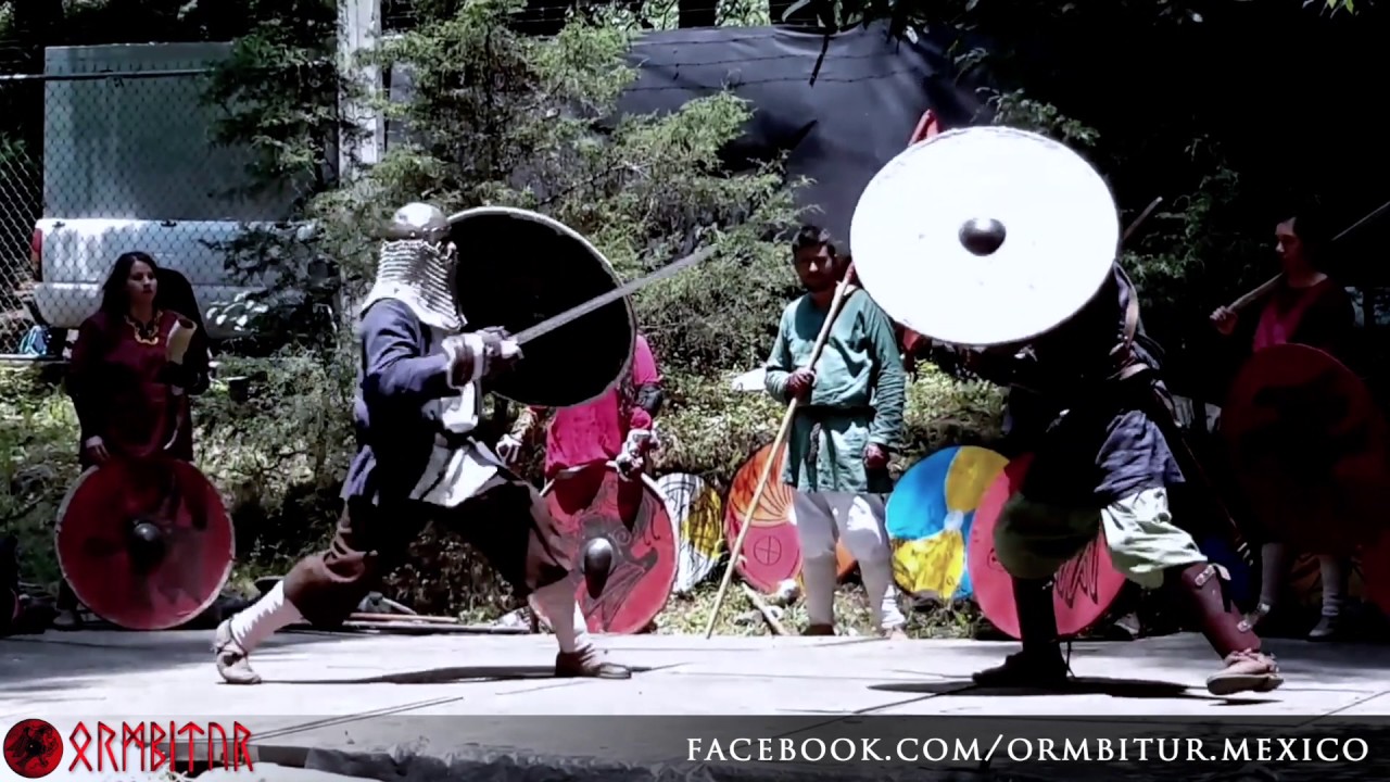 Ormbitur Combate Vikingo 1 vs 1. Escudo y espada de acero.