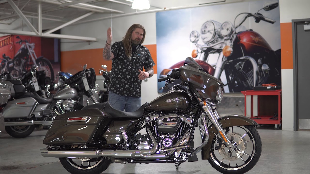 2021 Harley Davidson Street Glide in River Rock Gray