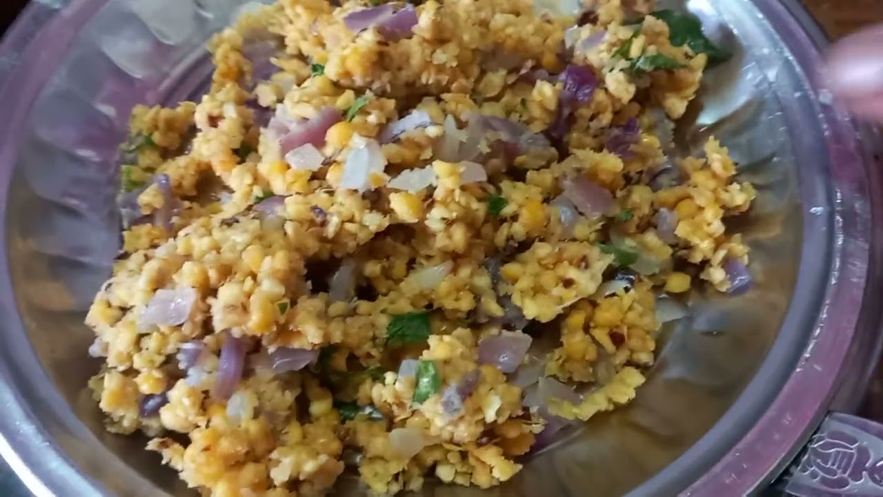 Mullangi puttu-  Mullangi Spicy Puttu, super side dish for sambar or kaara kulambu.
