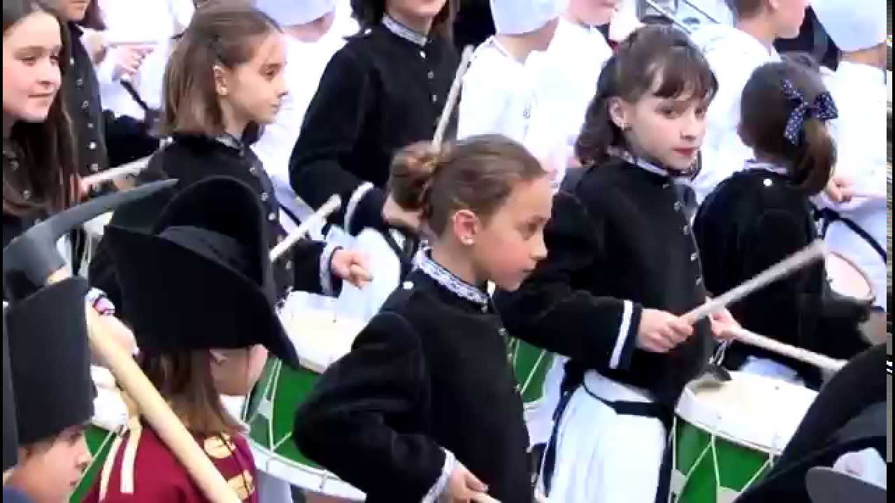 Azkoitiko haur danborrada 2015 luze