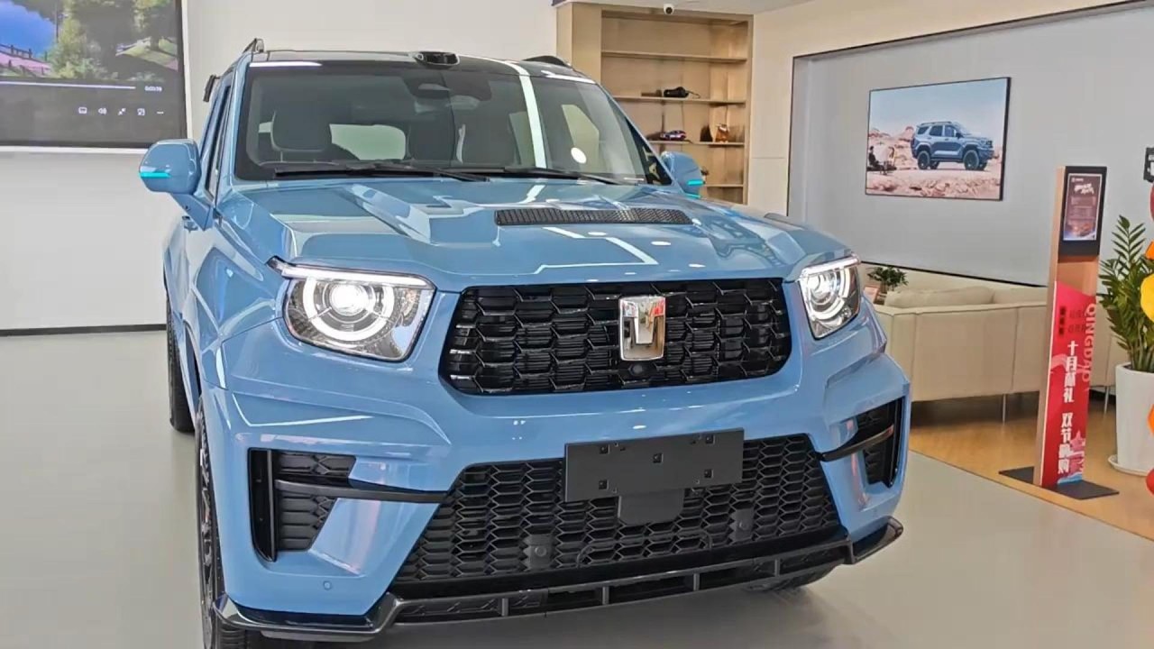 All New 2026 GWM TANK 700 Hi4-T PHEV - Exterior And Interior