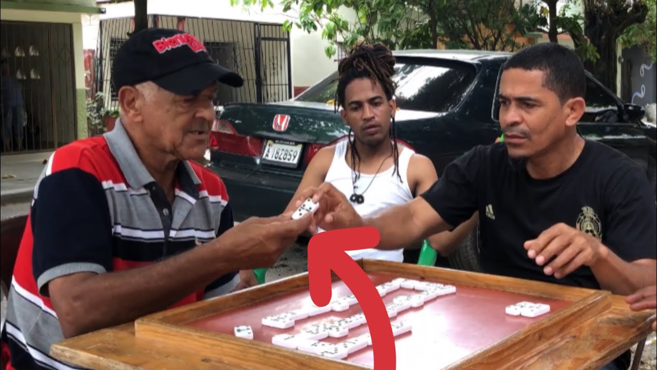 Estos fue lo qué pasó por una ficha de  dominó 👁👀🧠