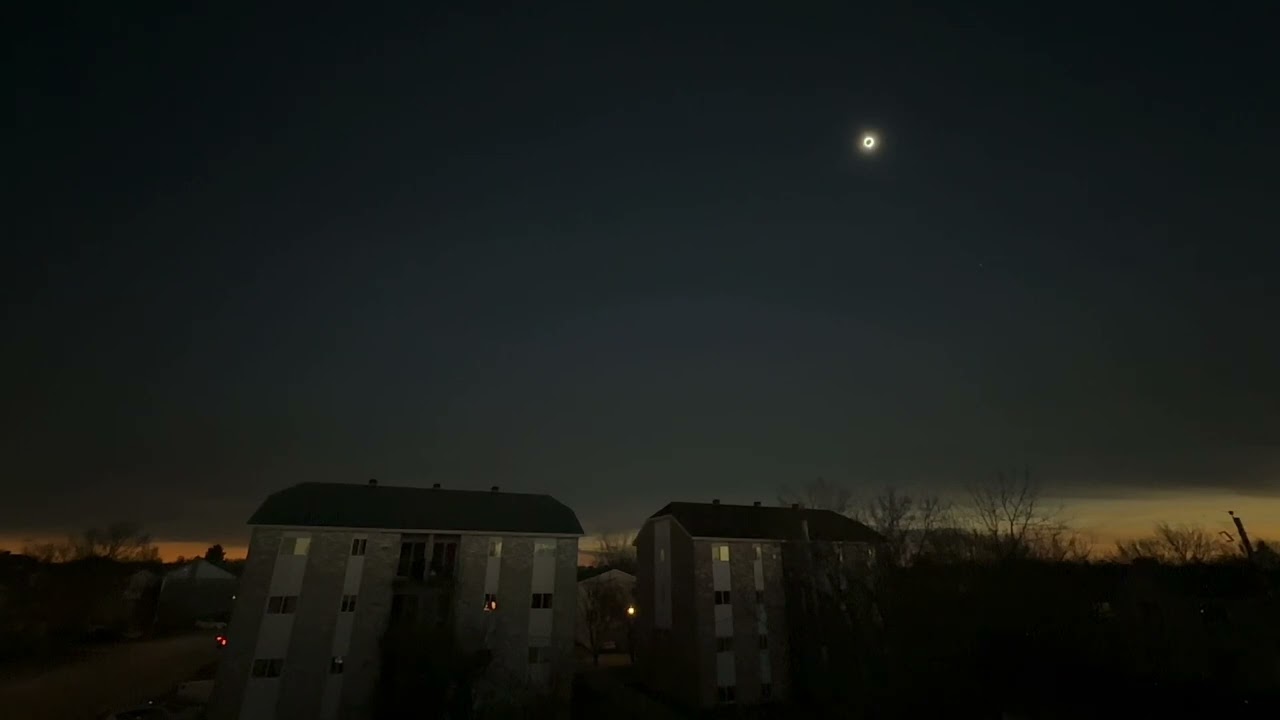 Éclipse Totale - 8 avril 2024