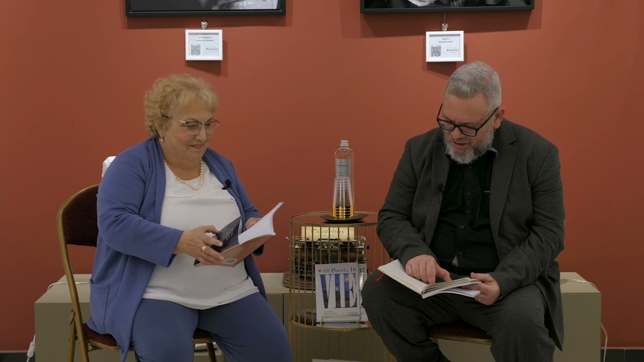 Maria Anna Marotta presenta la sua raccolta poetica nella collana "Vie vol. 16"