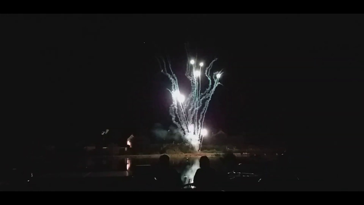 Feu D'artifice petit village de Panneçot ( nièvre ) 21 juillet 2019
