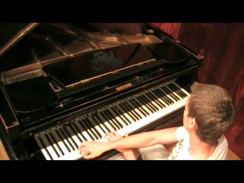 Danny Radio piano cover