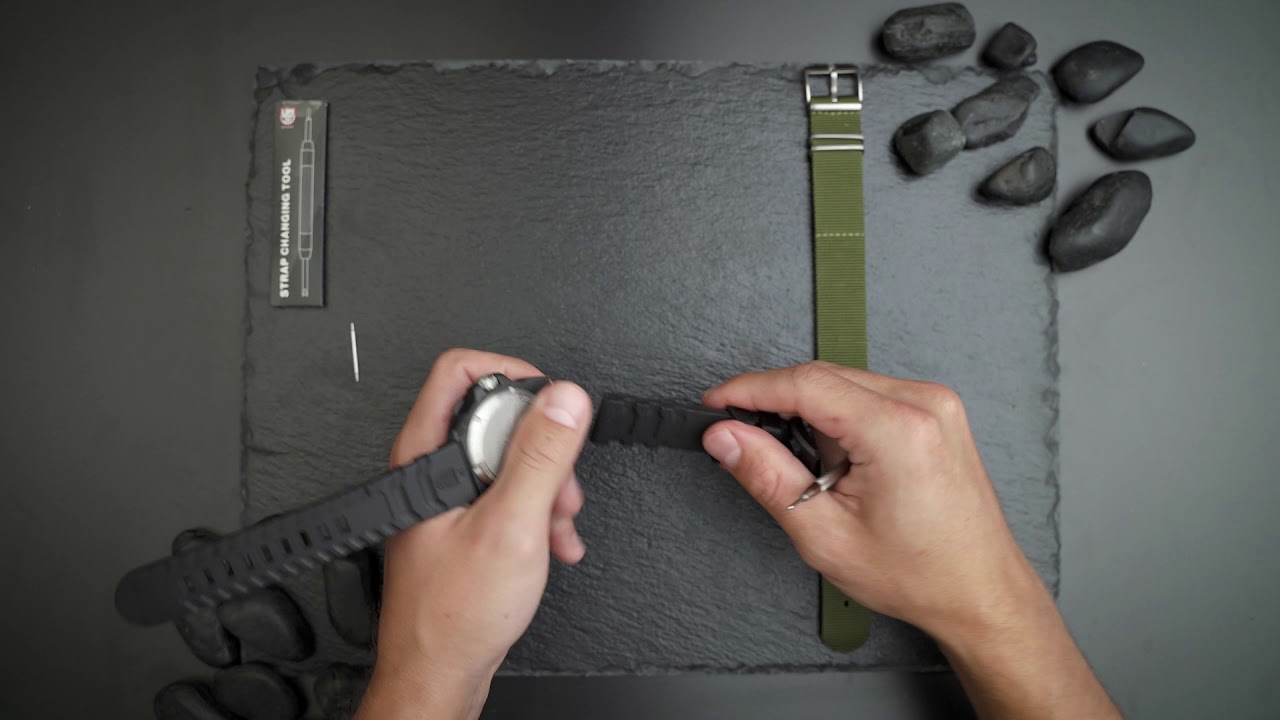 How to Remove a Rubber Strap