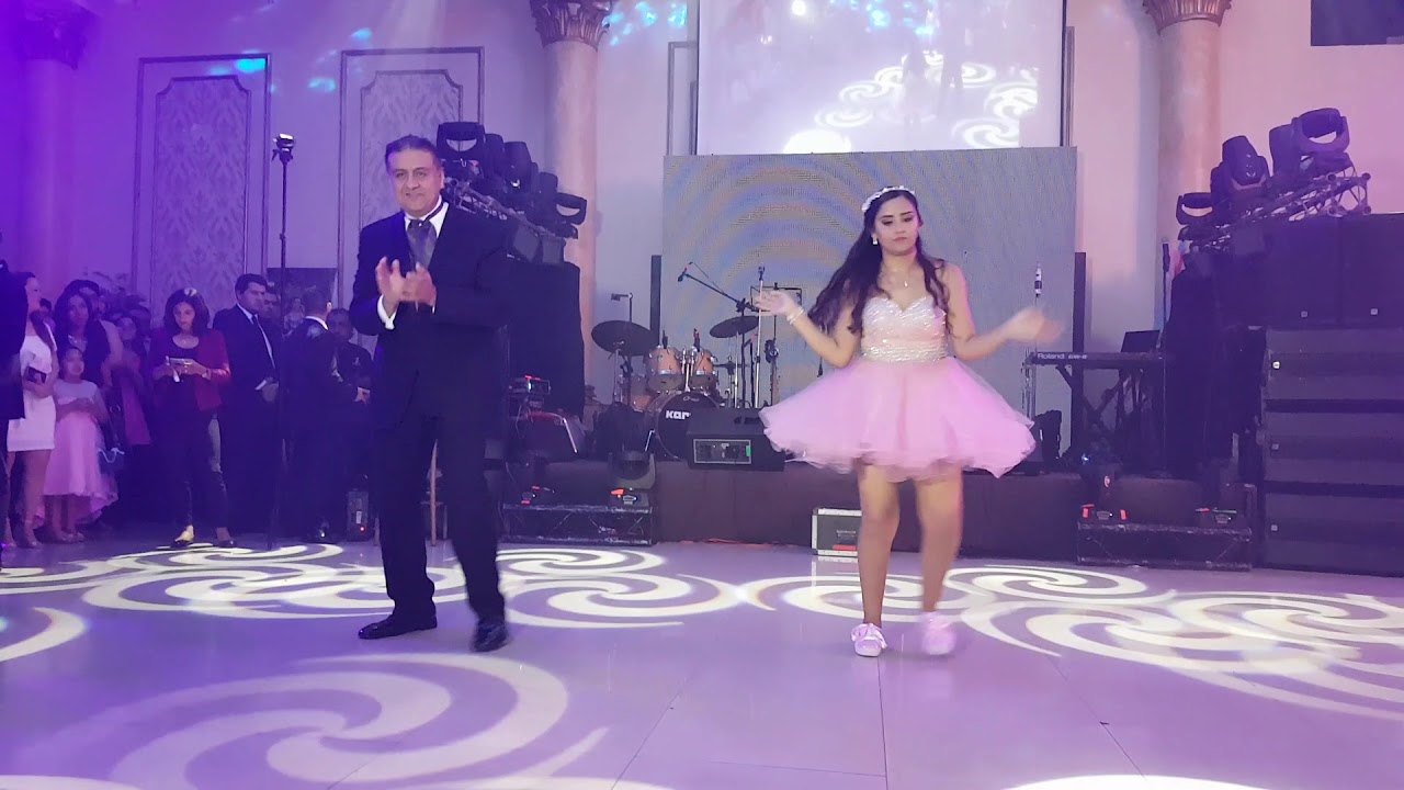 remix de quinceañera con la familia