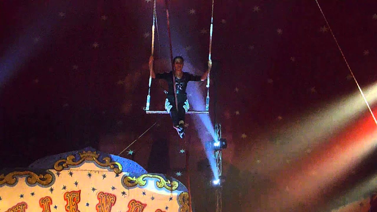 Washington Trapeze - Veronica Navas