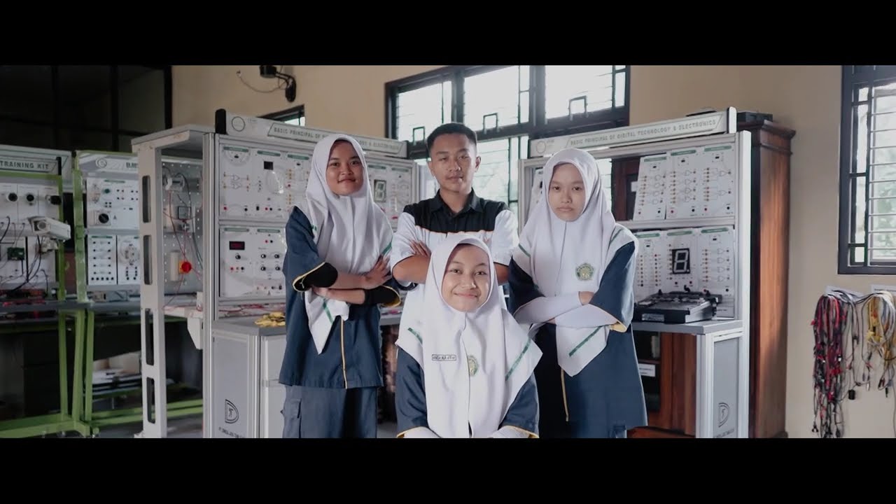 VIDEO ANGKATAN KE-20 SMK MUHAMKA 2024 I CAMARADERIE 20