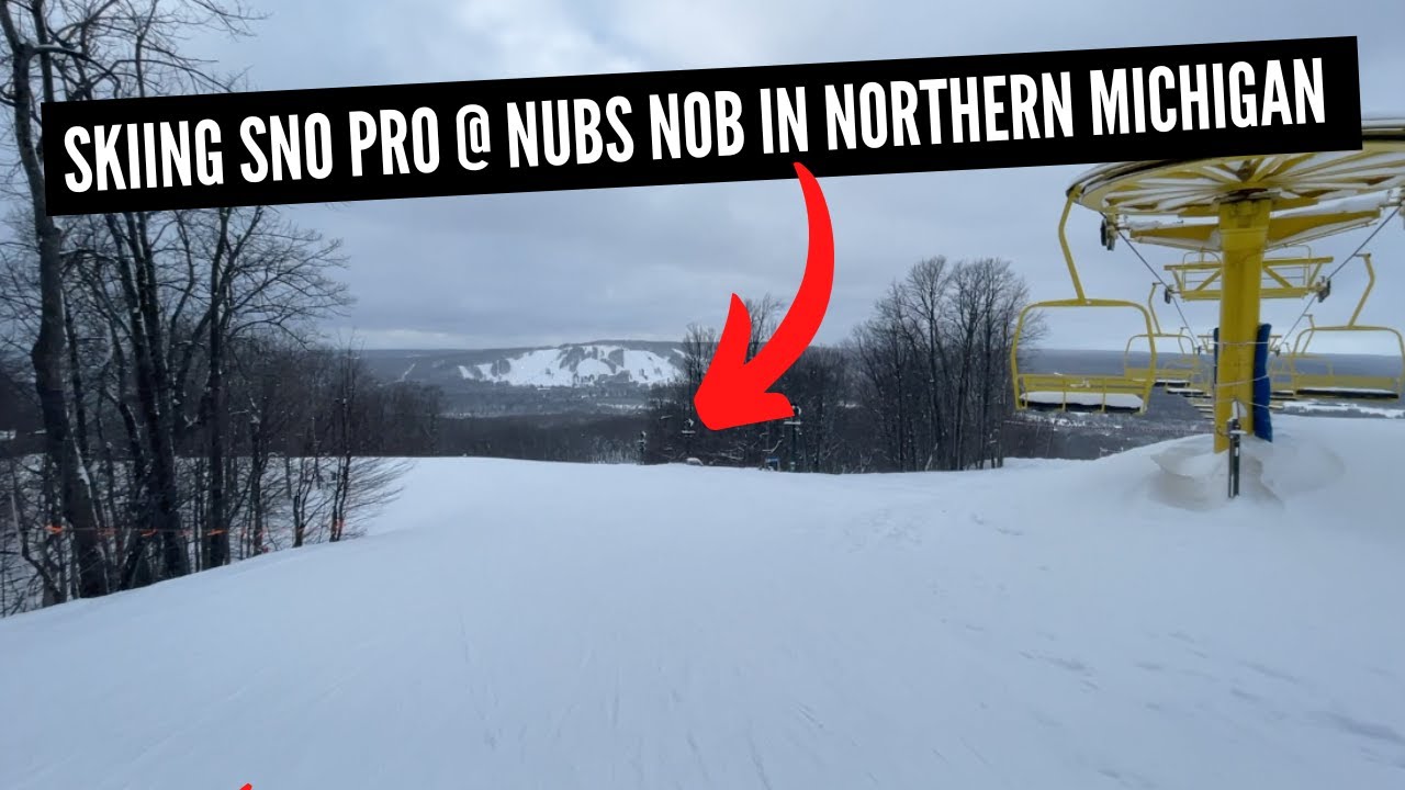 Катание на лыжах по трассе Sno Pro на горнолыжном курорте Nubs Nob.