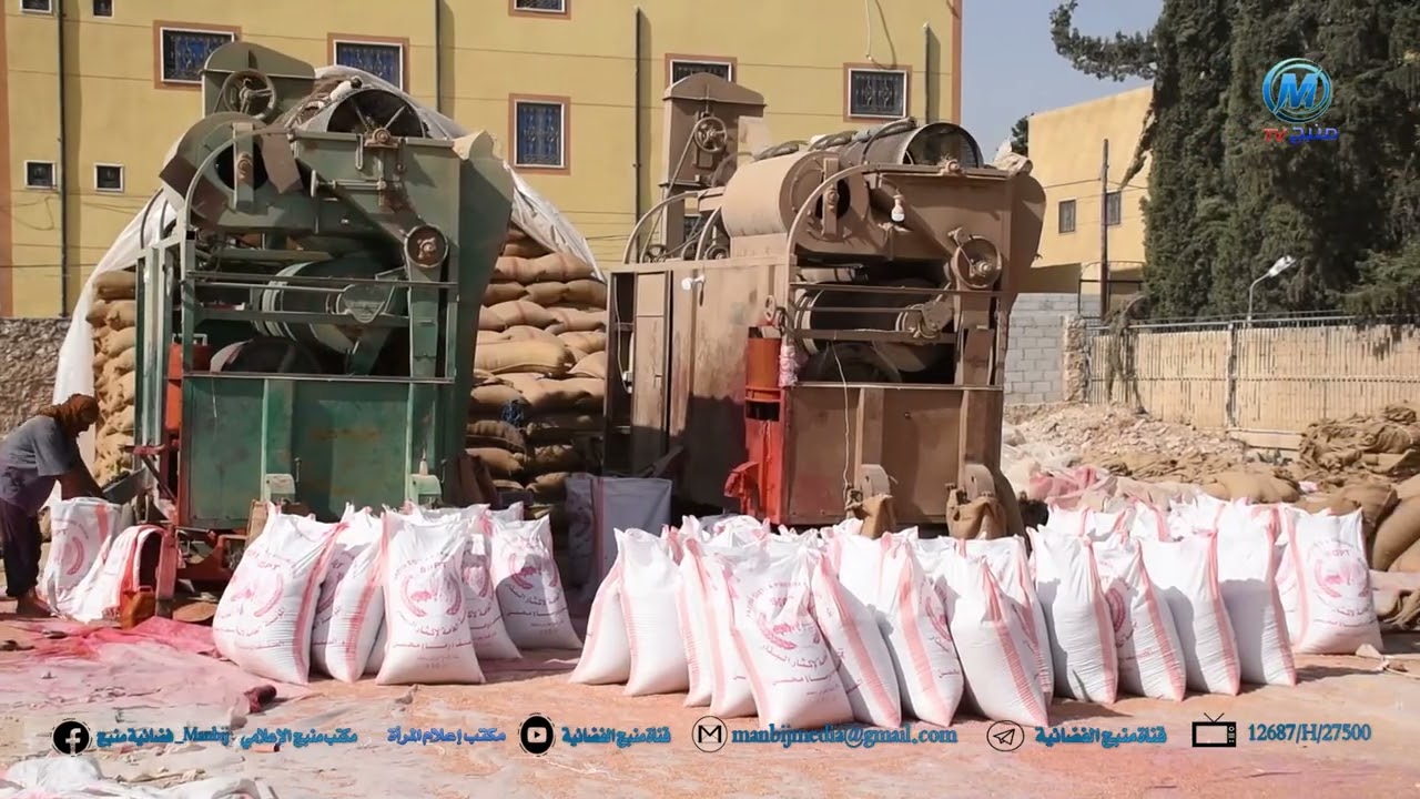 مؤسسة اكثار البذار في منبج تباشر تسليم البذار للمزارعين .