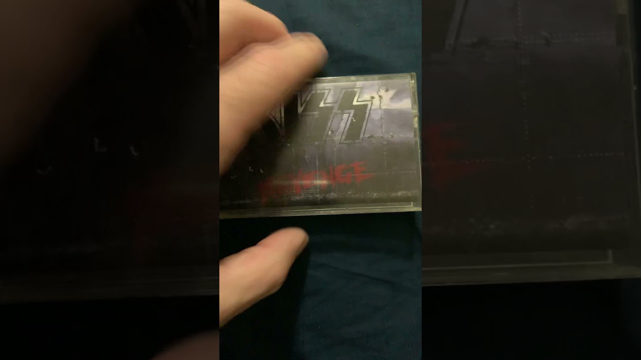 KISS Revenge Cassette Uncasing