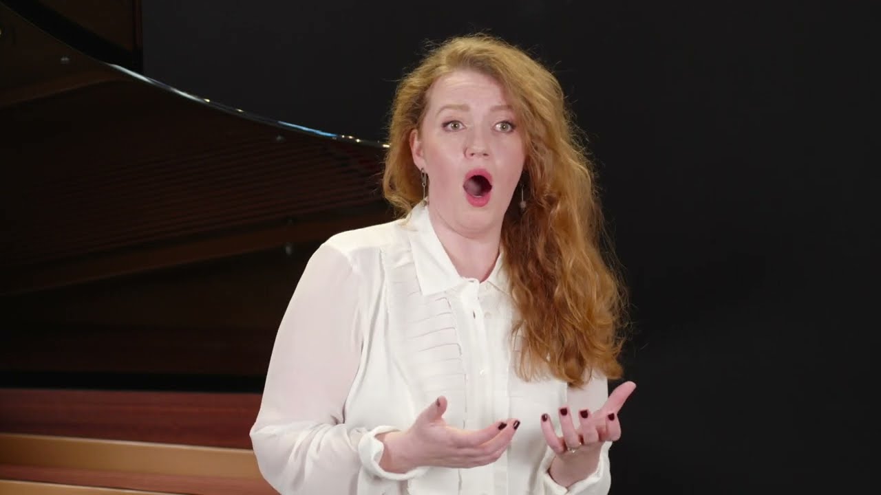 Stride la vampa - Verdi - Hannah Sandison - Mezzo Soprano
