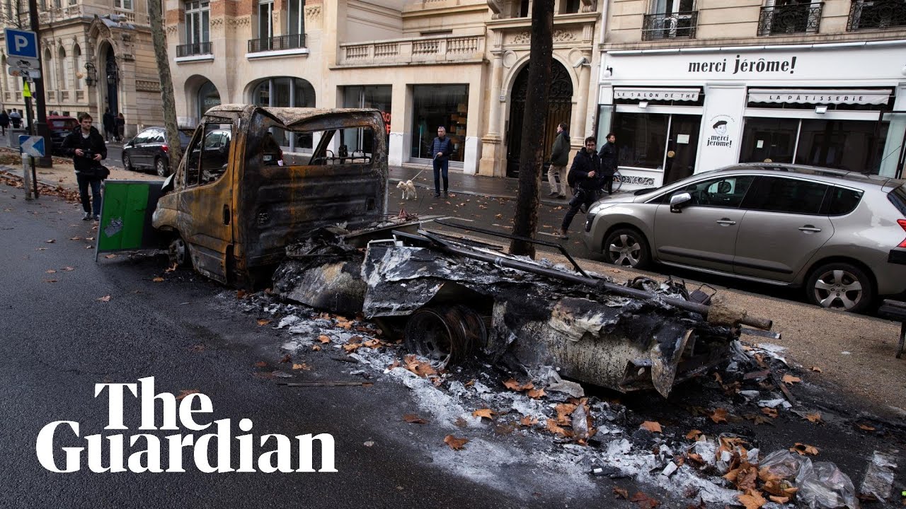 Paris cleanup begins after gilets jaunes riots