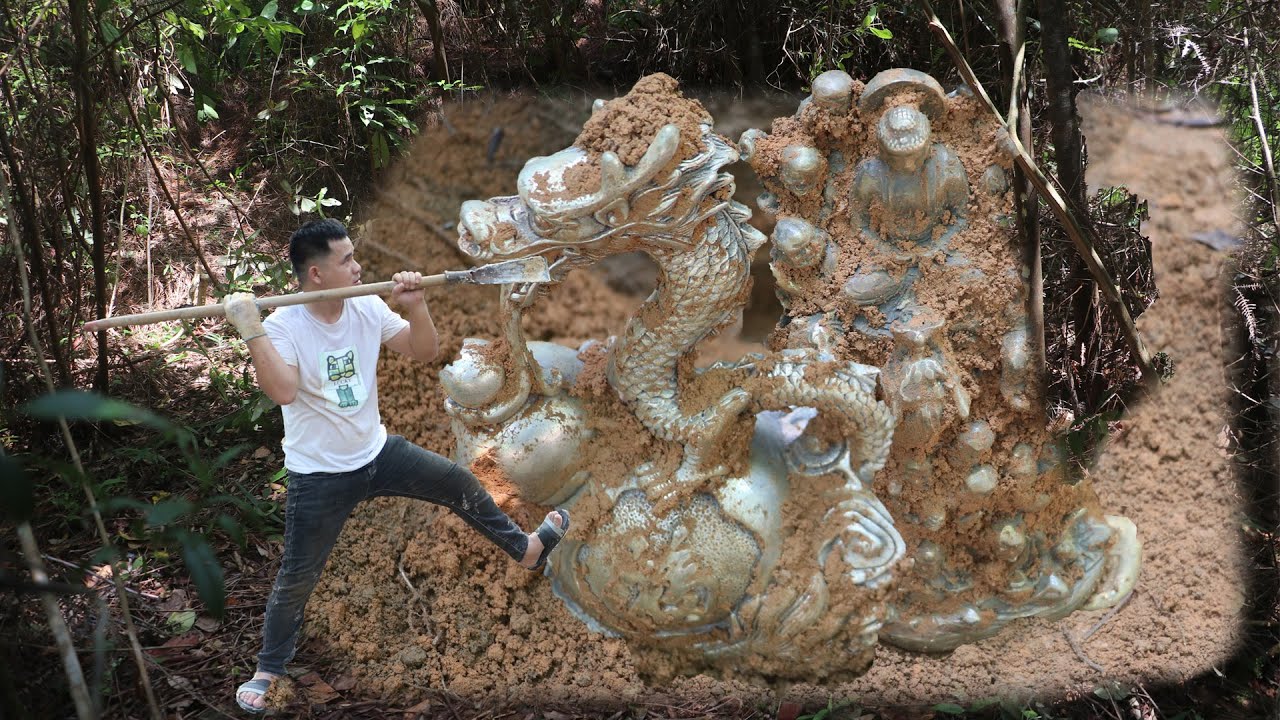 Man unearths multi-million dollar treasure from giant gold nugget