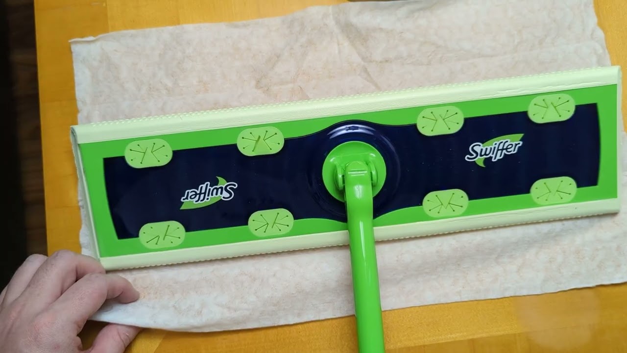 Распаковка набора для влажной и сухой уборки Swiffer XL