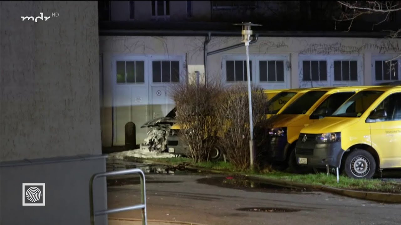 Brandanschlag auf Postautos in Leipzig