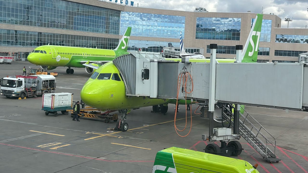 Перелет Санкт-Петербург - Москва (DME)/ А\К S7 airlines/ Airbus a320