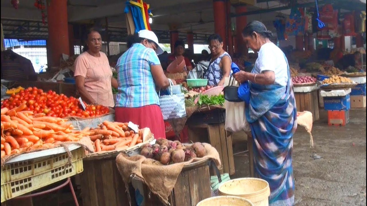 MAURICE - Balade dans Mahébourg (nov. 2018)